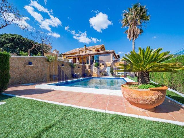 Villa en venta en San Vicente Del Raspeig, la Borinquen