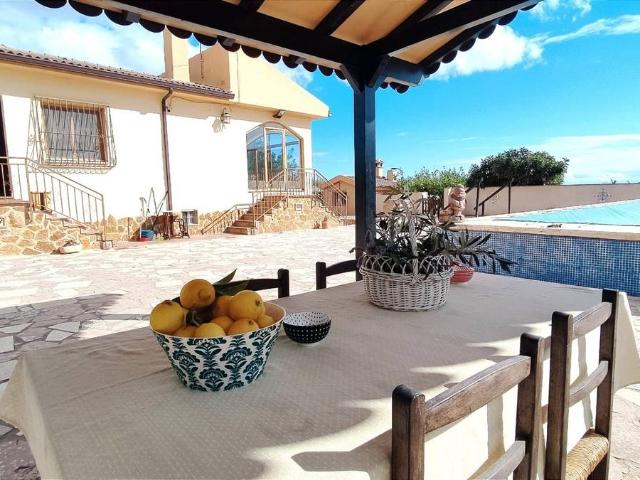 Villa en venta en San Vicente Del Raspeig, la Borinquen