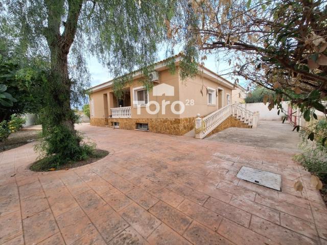 Villa en venta en San Vicente Del Raspeig, la Borinquen