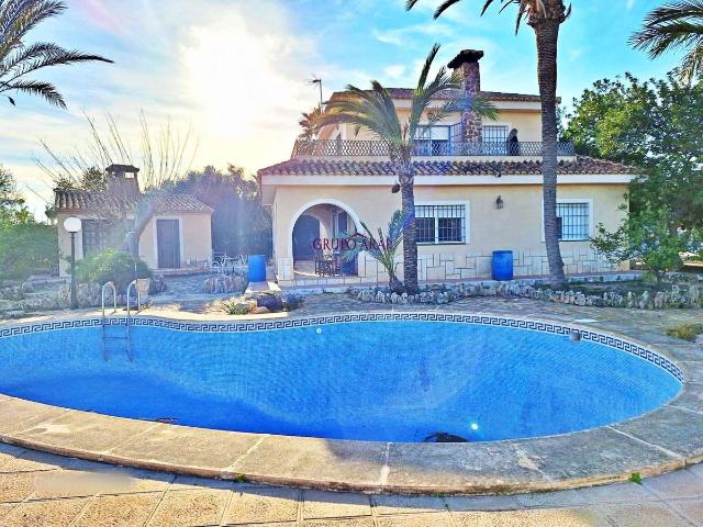 Villa en venta en San Vicente Del Raspeig, la Borinquen