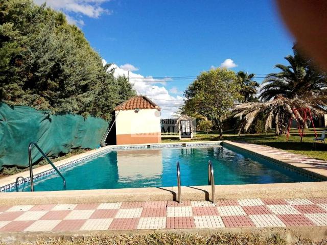 Chalet en venta en Villanueva De La Serena, Extremadura