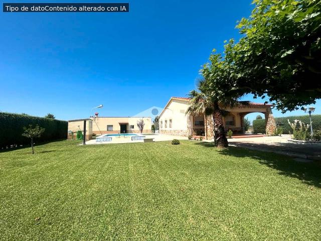 Villa en venta en Villanueva De La Serena