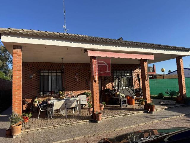 Chalet en venta en Villanueva De La Serena, Extremadura