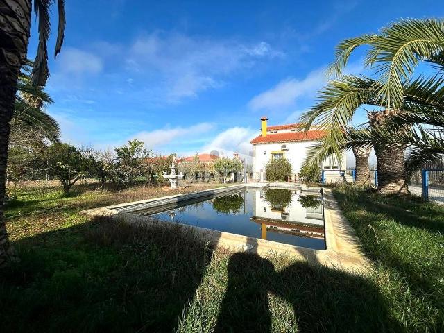 Villa en venta en Villanueva De La Serena