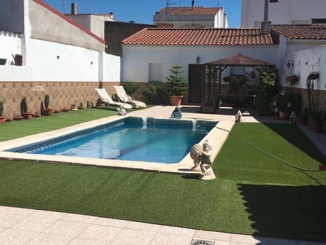 Chalet en venta en Villanueva De La Serena, Badajoz