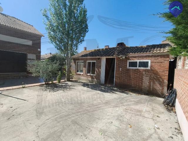 Chalet en venta en Villanueva De La Torre, Castilla-La Mancha