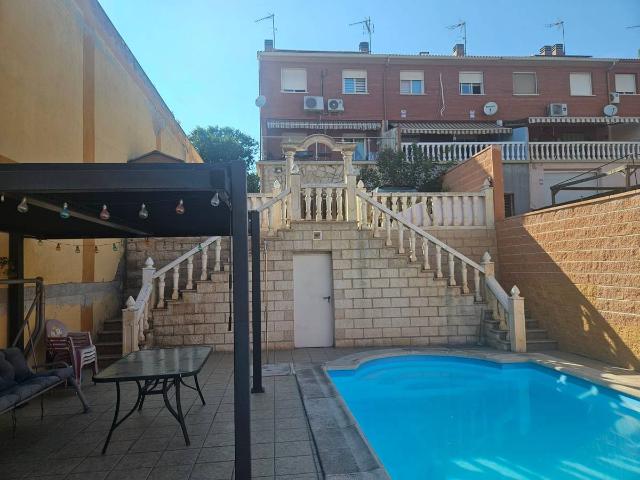 Chalet en venta en Villanueva De La Torre, Castilla-La Mancha
