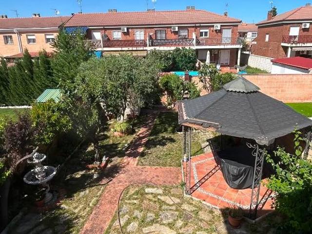 Chalet en venta en Villanueva De La Torre, Castilla-La Mancha