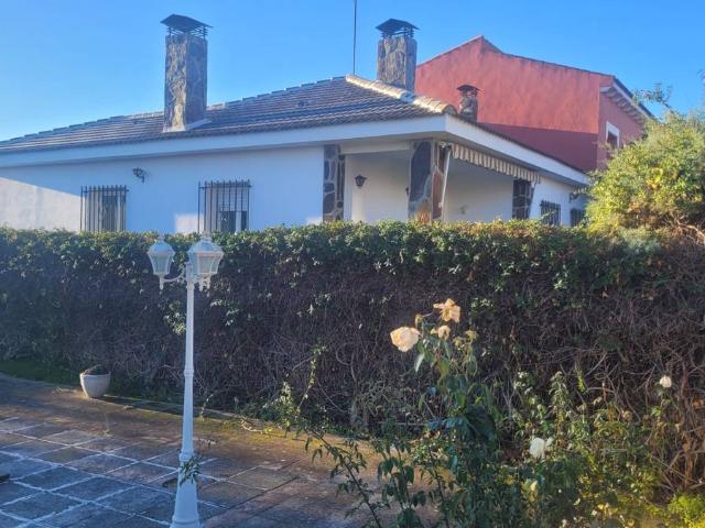 Chalet en venta en Villanueva De La Torre, Castilla-La Mancha