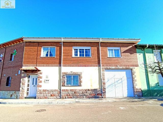 Chalet en venta en Villanueva De Las Manzanas, Castilla y León