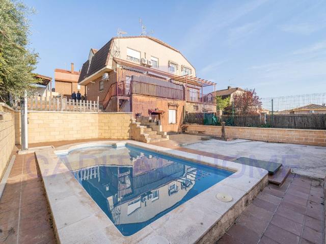 Chalet en venta en Villanueva De Perales, Madrid