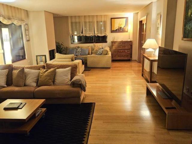 Chalet en venta en Navatejera, Villaquilambre