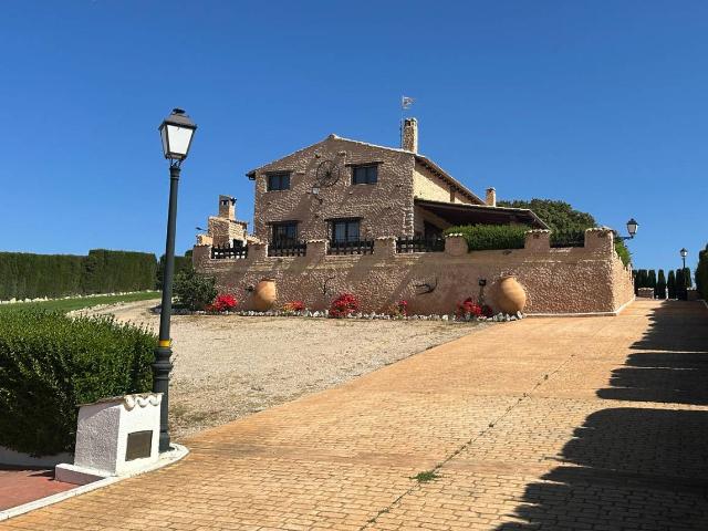 Chalet en venta en Villar De Olalla, Castilla-La Mancha