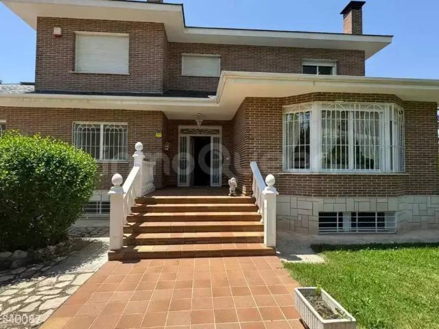 Chalet en venta en Villar Del Olmo, Madrid