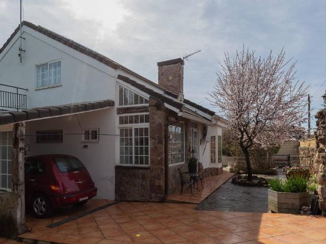 Chalet en venta en Villar Del Olmo, Madrid