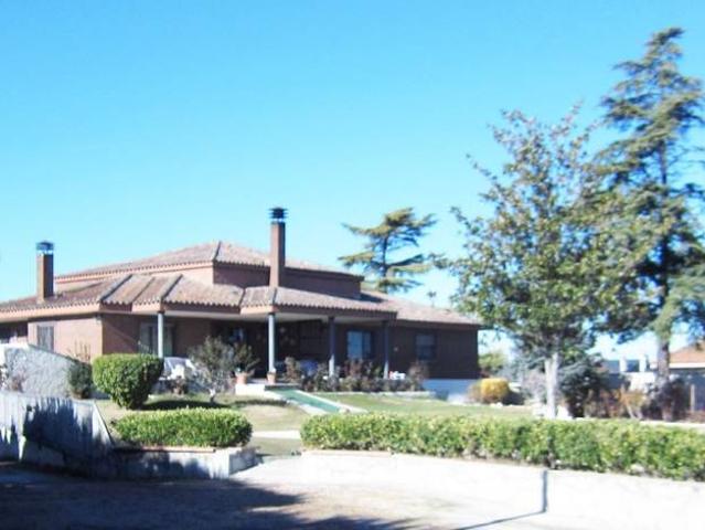 Villa en venta en Villares De La Reina, Polígono Industrial Los Villares