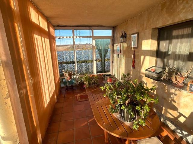 Villa en venta en Villares De La Reina