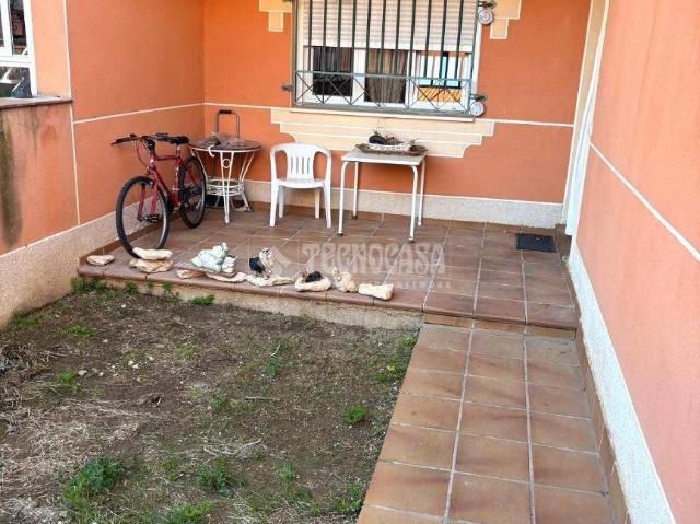 Villa en venta en Villatobas