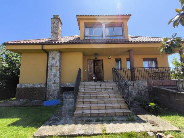 Chalet en venta en Villaturiel, Castilla y León
