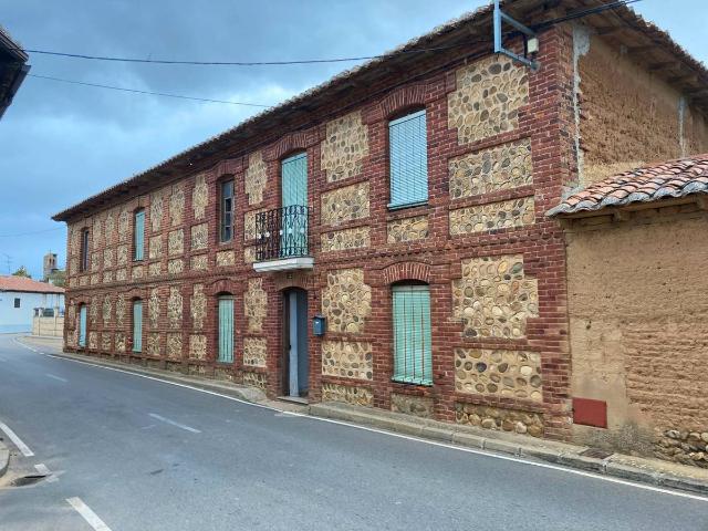 Chalet en venta en Villaturiel, Castilla y León