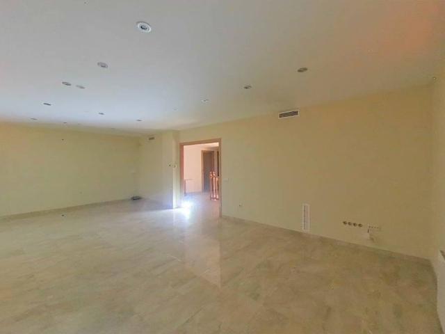 Villa en venta en Vinyols I Els Arcs