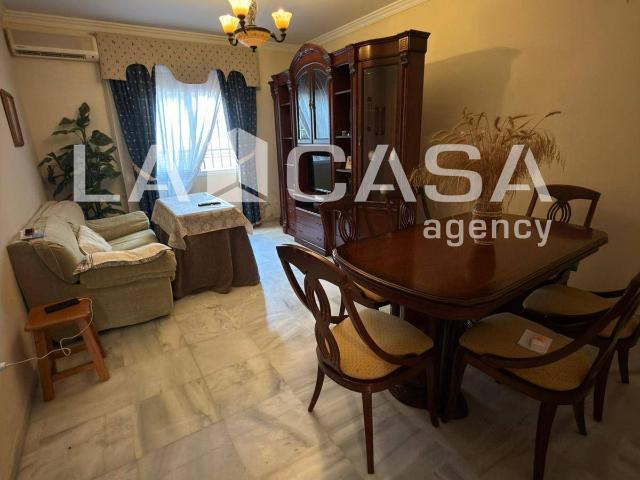 Chalet en venta en Dos Hermanas, Andalucía