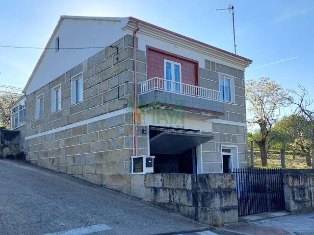 Chalet en venta en Centro, Ourense