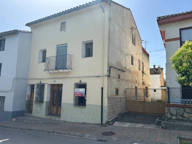 Chalet en venta en l'Alt Palància, Valencia