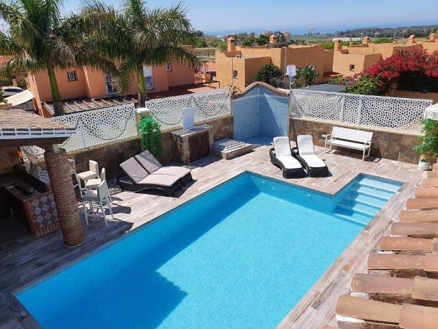 Villa en venta en Vélez-málaga, Capuchinos