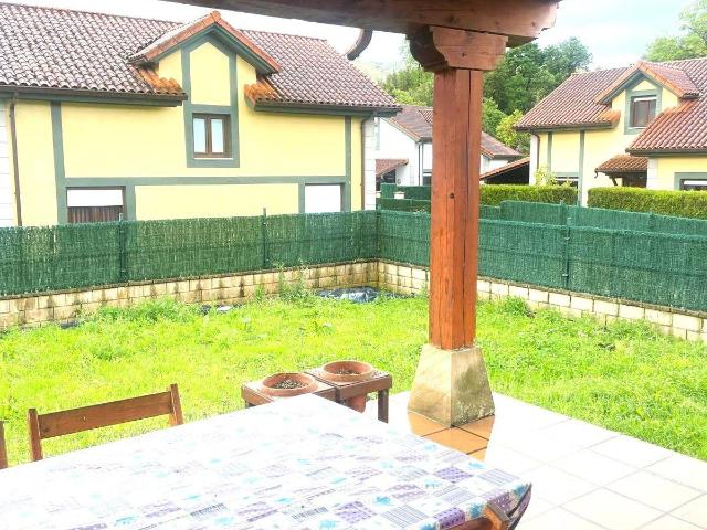 Chalet en venta en Bádames, Voto