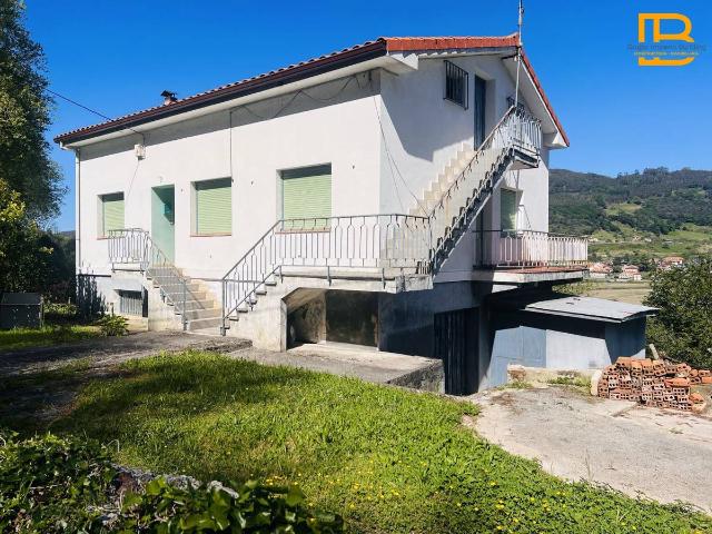 Chalet en venta en Bádames, Voto