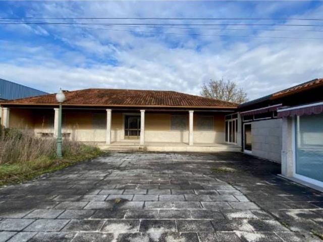 Chalet en venta en A Limia, Galicia