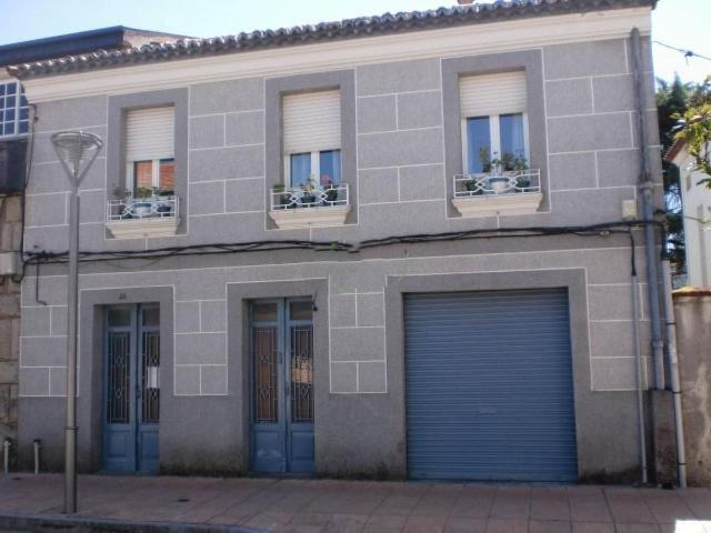 Villa en venta en Xinzo De Limia, As Casas Baratas