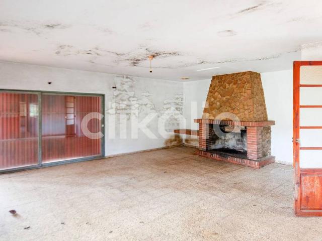 Chalet en venta en Yátova, Valencia