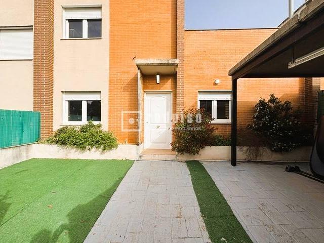 Chalet en venta en Yebes, Castilla-La Mancha
