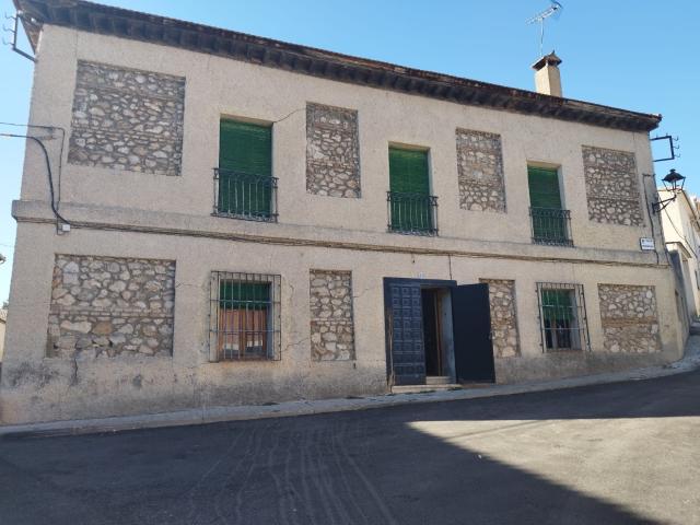 Villa en venta en Yebra