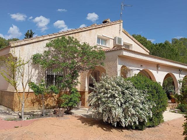 Chalet en venta en Yecla, Región de Murcia