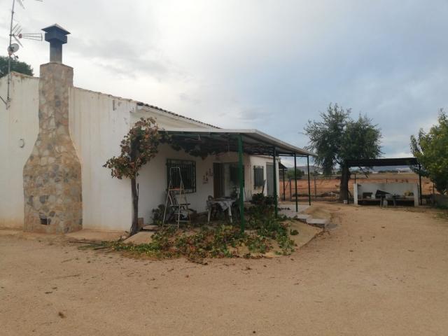 Villa en venta en Yecla