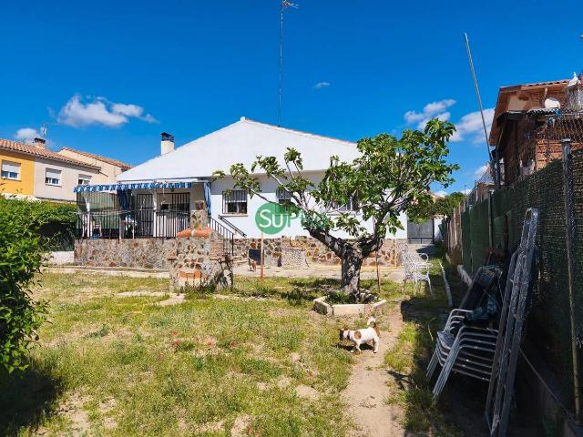 Chalet en venta en Camino de Yuncos, Yeles