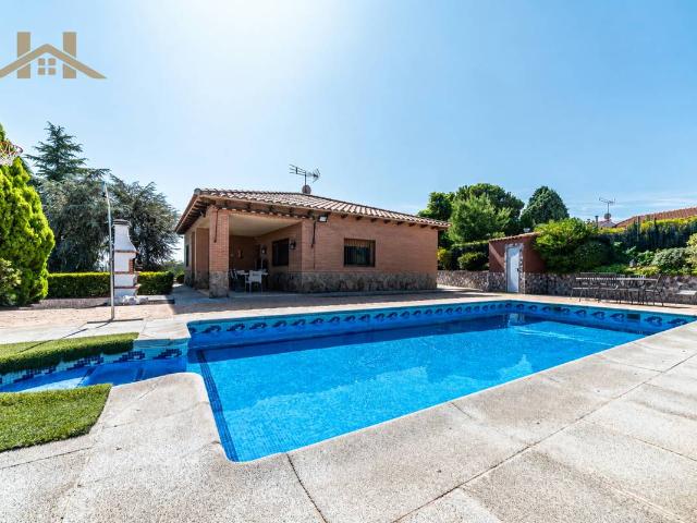 Chalet en venta en Camino de Yuncos, Yeles