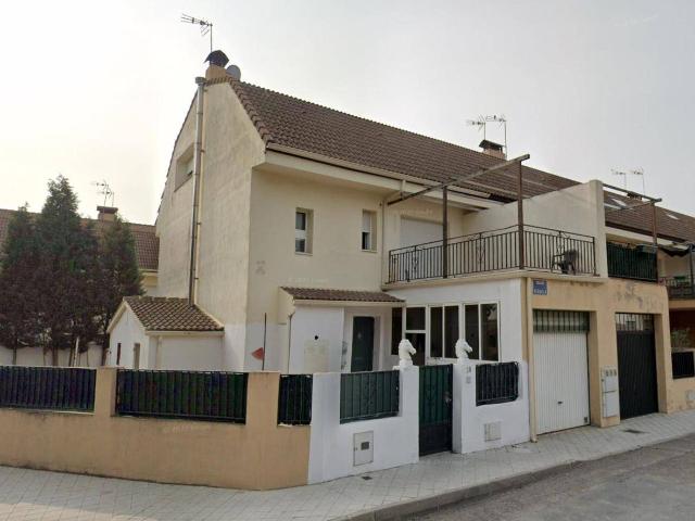 Villa en venta en Yuncler