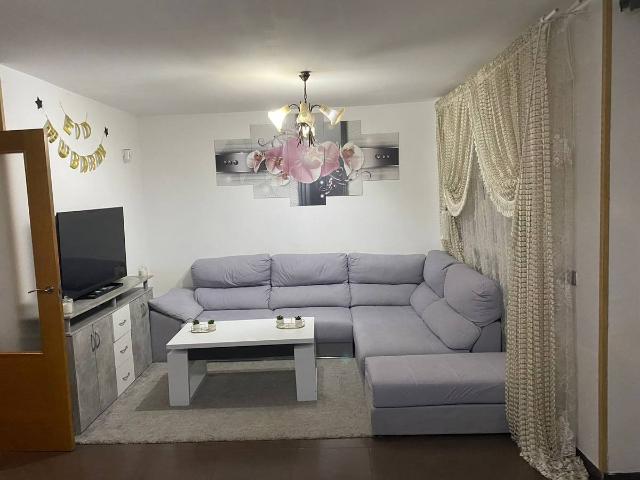 Villa en venta en Yuncos, Urbanización Cervantes