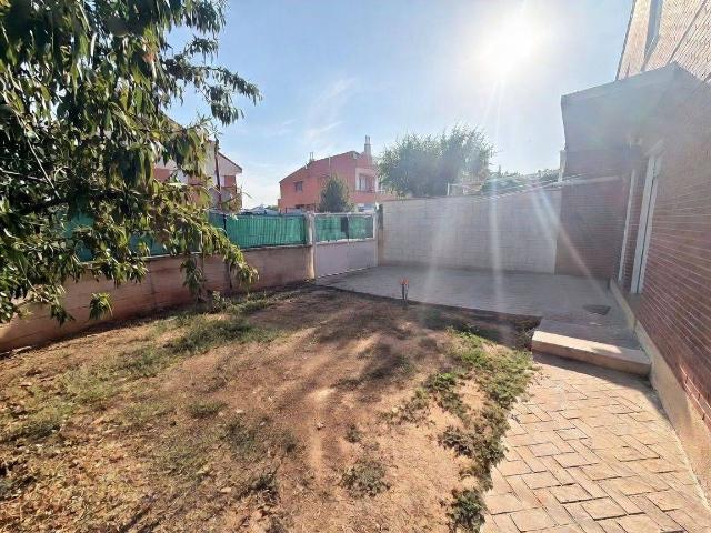 Chalet en venta en Yunquera De Henares, Castilla-La Mancha