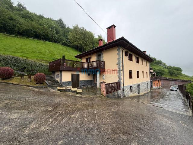 Chalet en venta en Zaldibia, Guipúzcoa