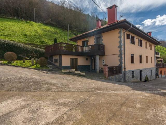 Chalet en venta en Zaldibia, Guipúzcoa