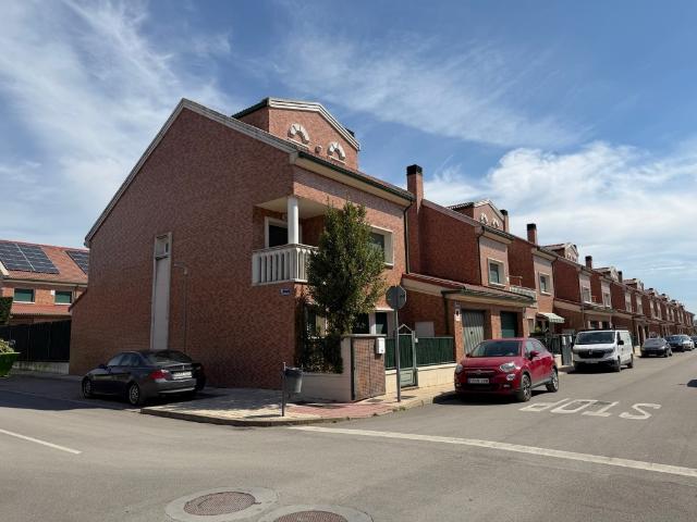 Chalet en venta en Zaratán, Castilla y León