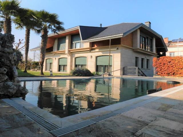 Chalet en venta en Iruñerria, Navarra