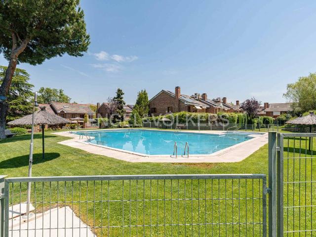 Villa en venta en Majadahonda