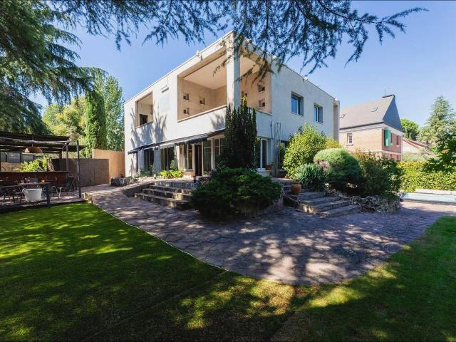 Chalet en venta en Majadahonda, Madrid