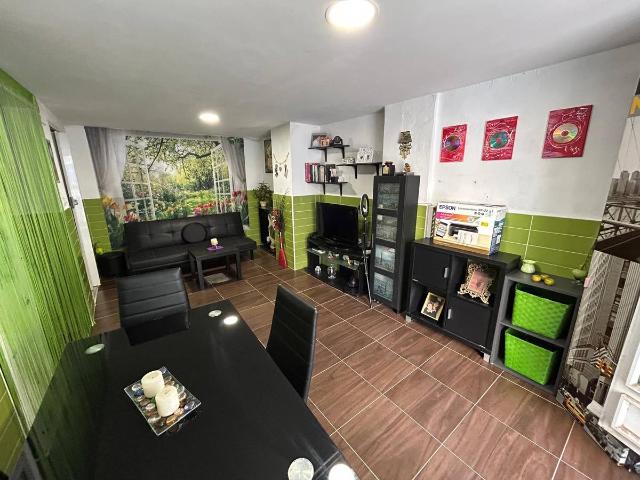 Chalet en venta en Burjassot, València / Valencia